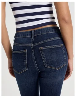 GRAB Skinny Mid Rise Jean in Medium Indigo