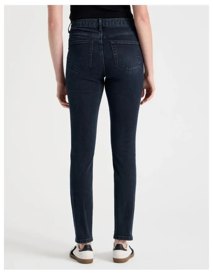 GRAB Skinny Mid Rise Jeans in Blue
