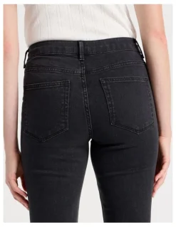 GRAB Skinny Mid Rise Jeans in Black
