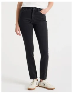 GRAB Skinny Mid Rise Jeans in Black