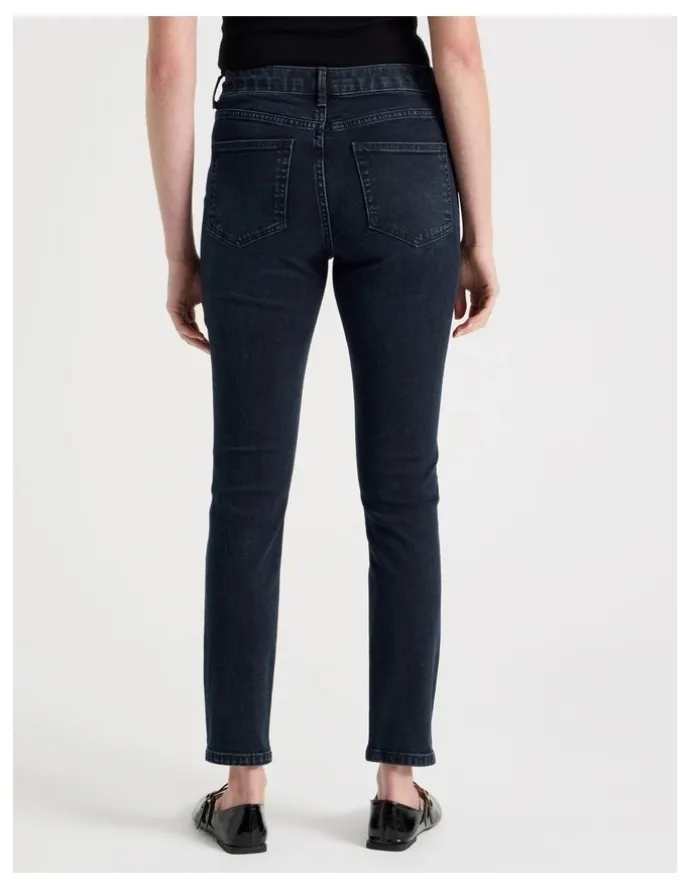 GRAB Skinny Mid Rise Jeans With Short Inseam in Blue