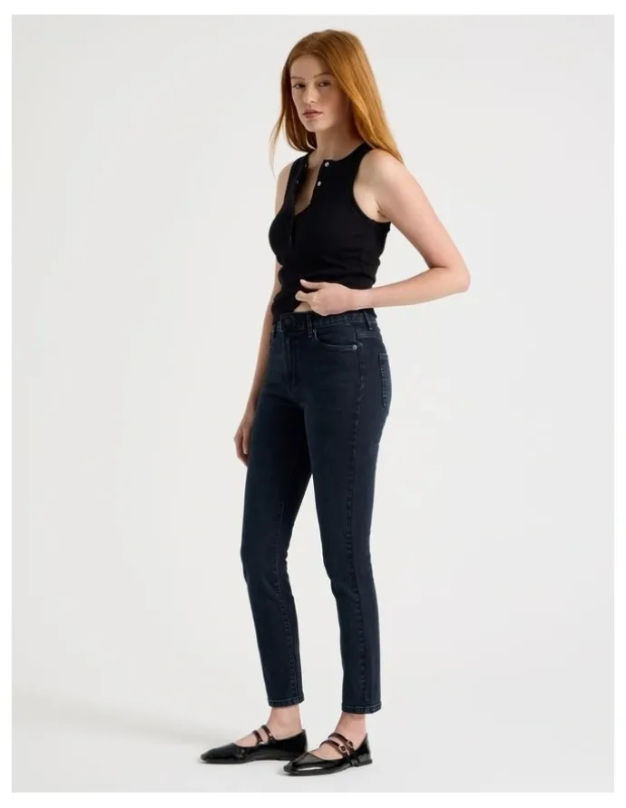 GRAB Skinny Mid Rise Jeans With Short Inseam in Blue