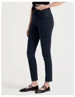 GRAB Skinny Mid Rise Jeans With Short Inseam in Blue