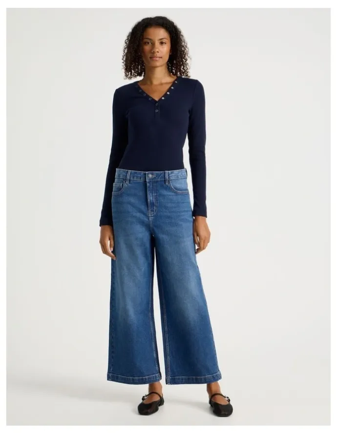 GRAB Wide Leg High Rise Jean With Short Inseam in Mid Blue Wash