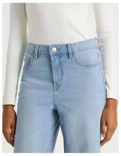 GRAB Wide Leg High Rise Jean With Short Inseam in Light Wash