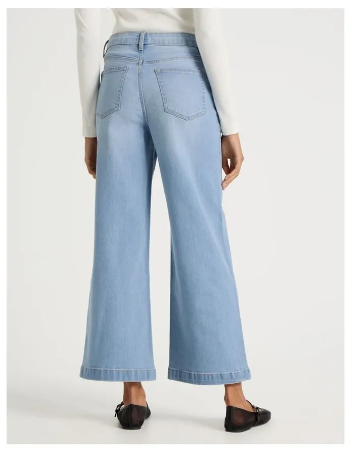 GRAB Wide Leg High Rise Jean With Short Inseam in Light Wash