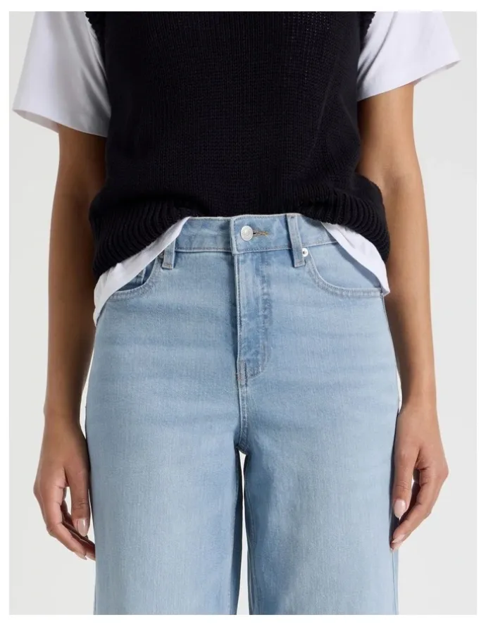 GRAB Wide Leg High Waist Jeans in Light Wash