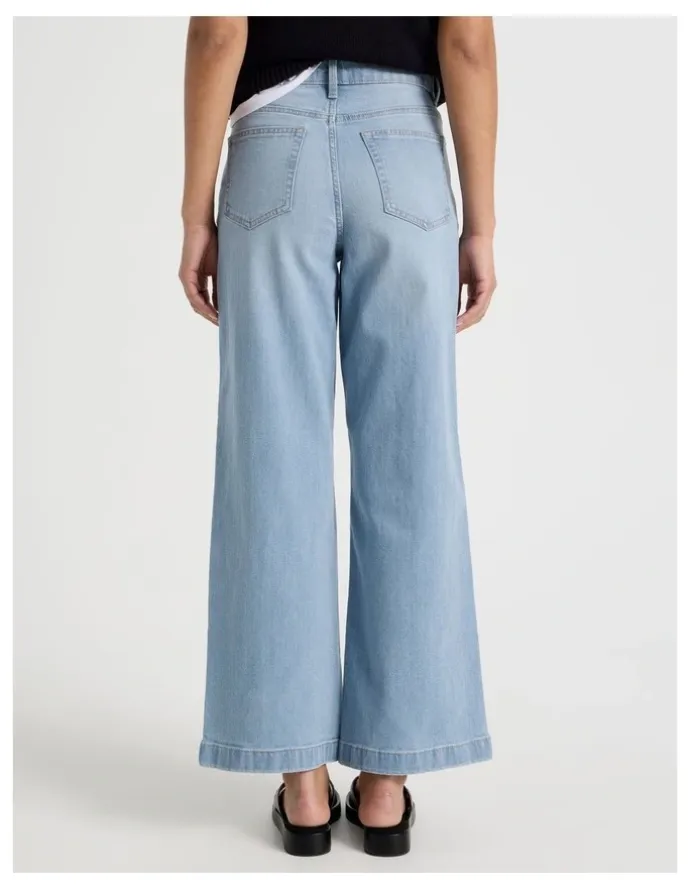 GRAB Wide Leg High Waist Jeans in Light Wash