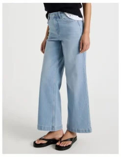 GRAB Wide Leg High Waist Jeans in Light Wash