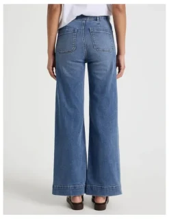 GRAB Wide Leg Patch Pocket Jeans in Medium Indigo