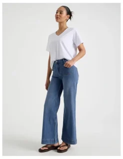 GRAB Wide Leg Patch Pocket Jeans in Medium Indigo