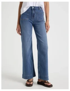 GRAB Wide Leg Patch Pocket Jeans in Medium Indigo