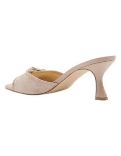 Guess Dista2 Kitten Heel in Pink