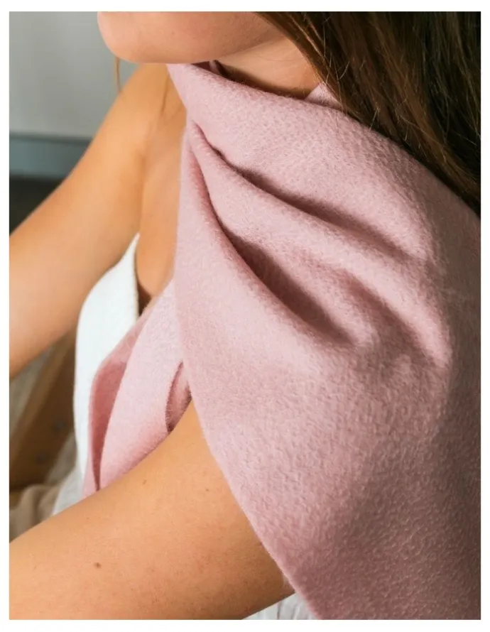 Heirloom Cashmere Cashmere Woven Scarf in Pink