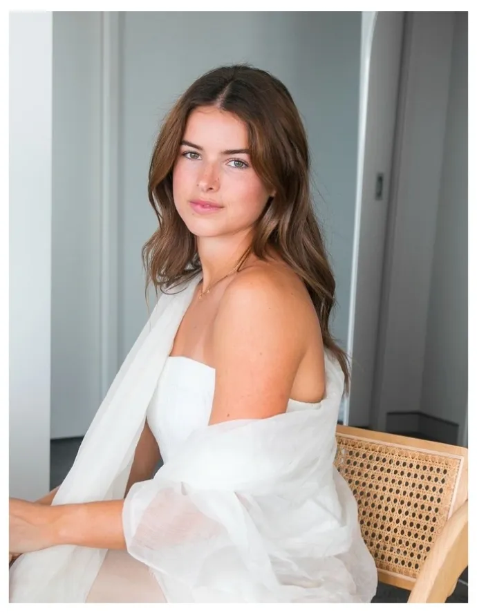 Heirloom Cashmere Cashmere Lightweight Shawl in Ivory