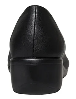 Hush Puppies Dylan Leather Pumps in Black