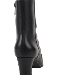 Hush Puppies Janet Boot in Black