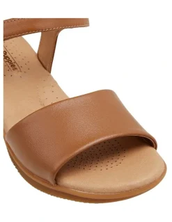 Hush Puppies Nigella PL Sandal in Tan
