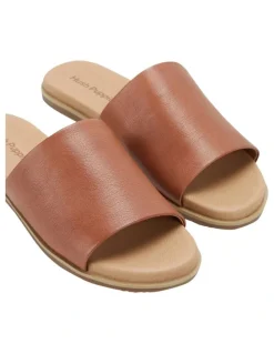 Hush Puppies Paradise Sandal in Dark Tan