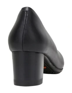 Hush Puppies The Block Leather Heeled Shoes in Black