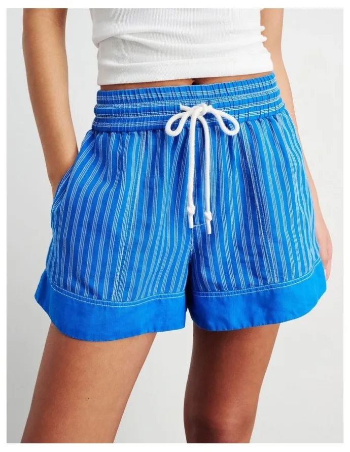 JAG Gigi Stripe Pull On Short in Blue