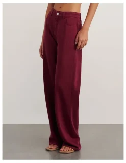 JAG Loe Mid Rise Straight Jean in Wine