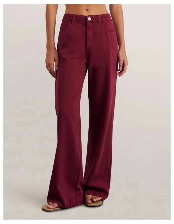 JAG Loe Mid Rise Straight Jean in Wine