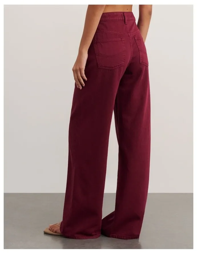 JAG Loe Mid Rise Straight Jean in Wine