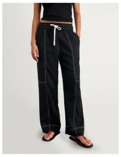 JAG Sabine Linen Relaxed Leg Pant in Black