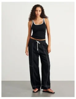 JAG Sabine Linen Relaxed Leg Pant in Black