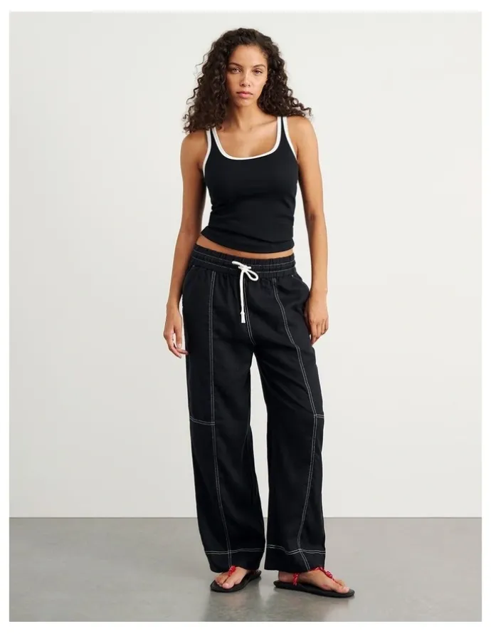 JAG Sabine Linen Relaxed Leg Pant in Black