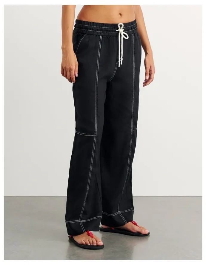 JAG Sabine Linen Relaxed Leg Pant in Black