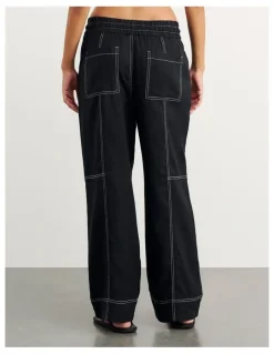 JAG Sabine Linen Relaxed Leg Pant in Black