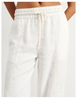 JAG Sabine Linen Relaxed Leg Pant in White