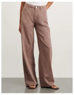JAG Loe Mid Rise Straight Jeans in Brown