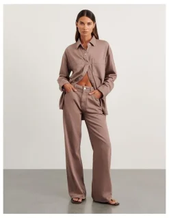 JAG Loe Mid Rise Straight Jeans in Brown