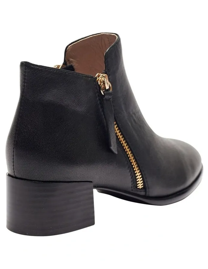 Jane Debster Aaron Black Glove Boots