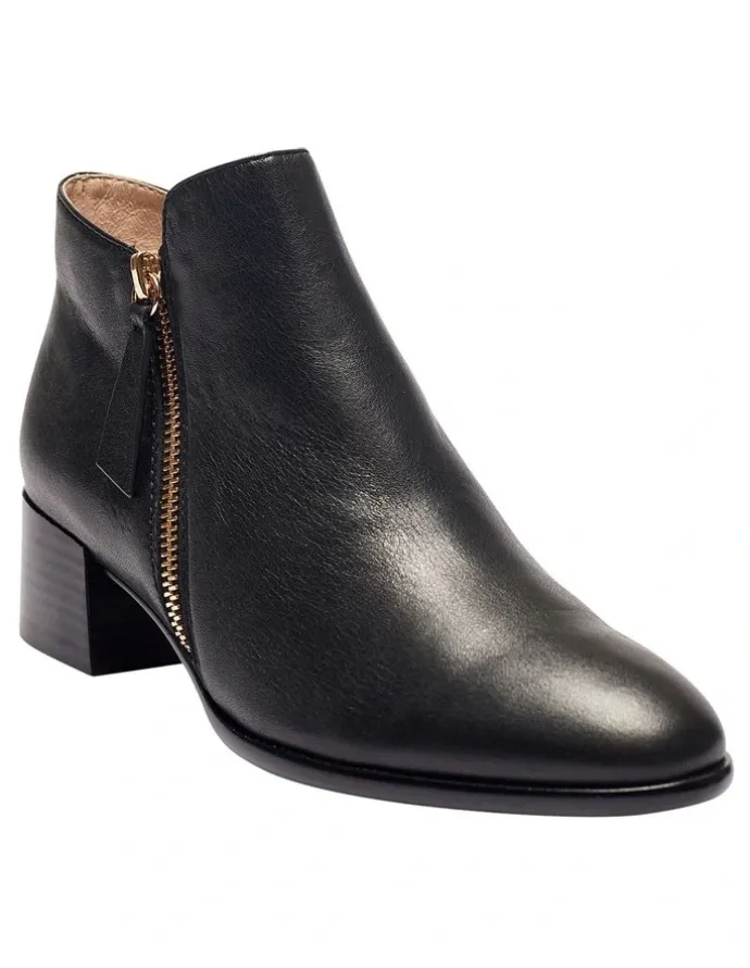 Jane Debster Aaron Black Glove Boots