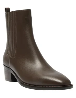 Jane Debster Ambrose Boots in Chocolate Leather