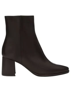 Jane Debster Avenue Boots in Chocolate Leather