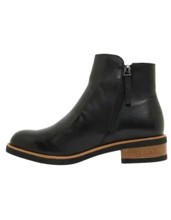 Jane Debster Bethany Black Glove Boots