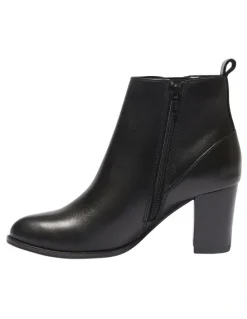 Jane Debster Geronimo Black Glove Boots