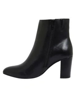 Jane Debster Kylie Black Glove Boots