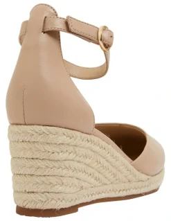 Jane Debster Peru Wedge Sandal in Nude Leather