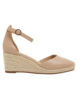 Jane Debster Peru Wedge Sandal in Nude Leather