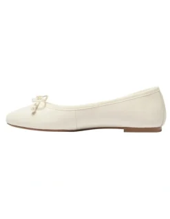 Jane Debster Fonteyn Leather Ballet Flat Shoe in Ivory