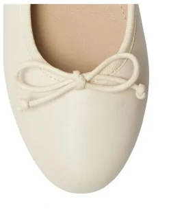 Jane Debster Fonteyn Leather Ballet Flat Shoe in Ivory