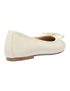 Jane Debster Fonteyn Leather Ballet Flat Shoe in Ivory