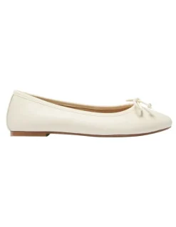 Jane Debster Fonteyn Leather Ballet Flat Shoe in Ivory