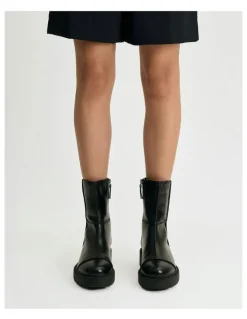 Jo Mercer Parker Flat Ankle Boots in Black Leather